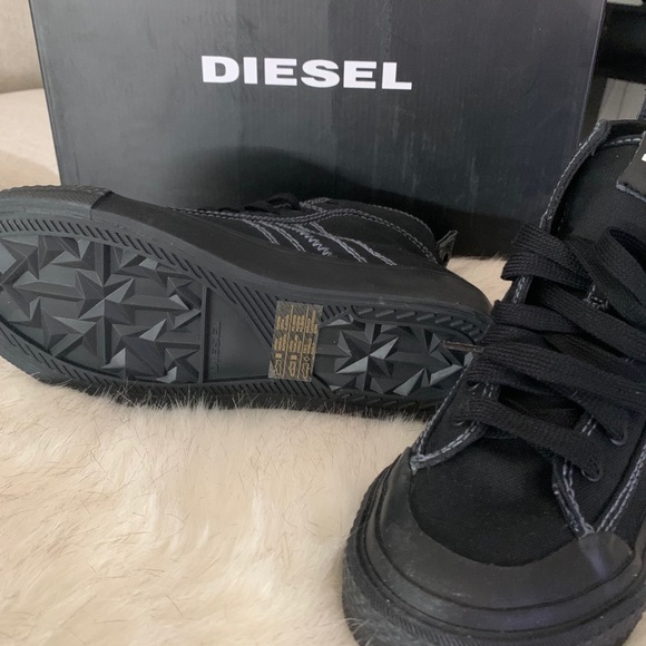 Diesel High Cut Black Sneakers Size 6.5 - Picture 3 of 5